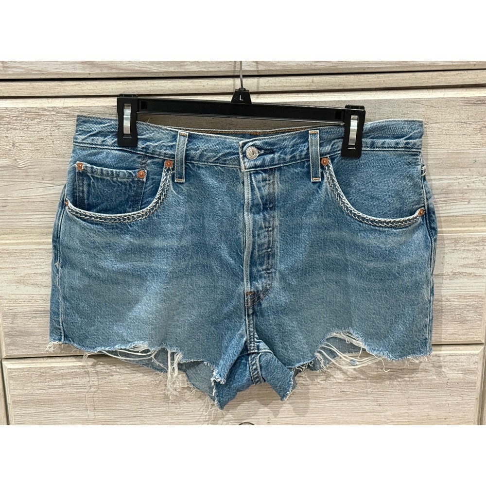 Levis 501 Original Cut Off Denim Shorts Medium Wash Chain Detail Button Fly